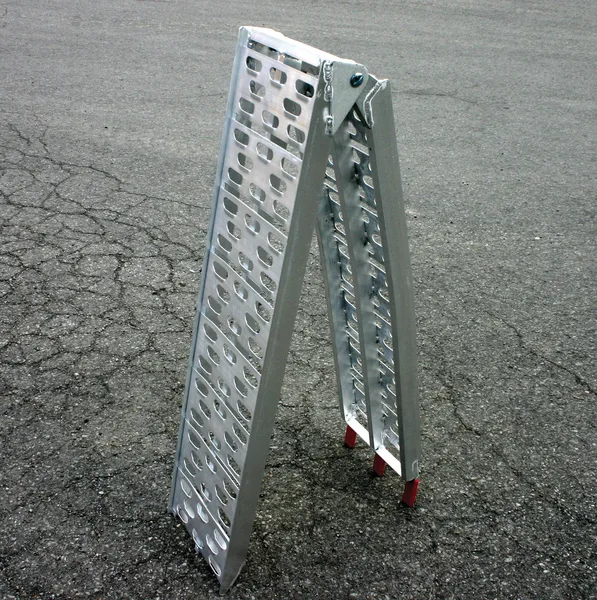 BVP 750LB LOUVERED ALUM. RAMP 89 x 12 (EA)